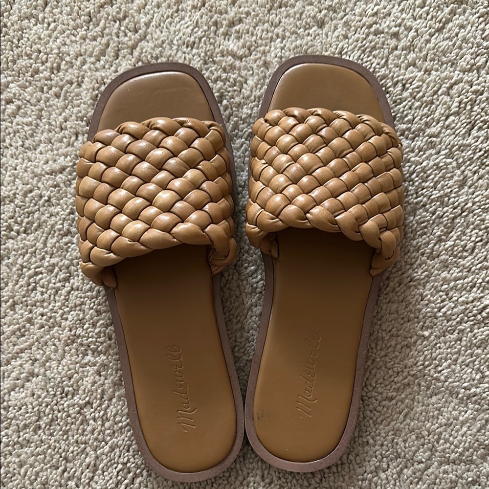 Madewell Tan Puffy Sandals